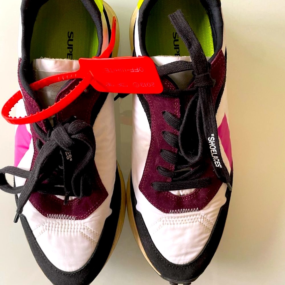 OFF-WHITE C/O VIRGIL ABLOH Arrow Sneakers - Picture 3 of 5